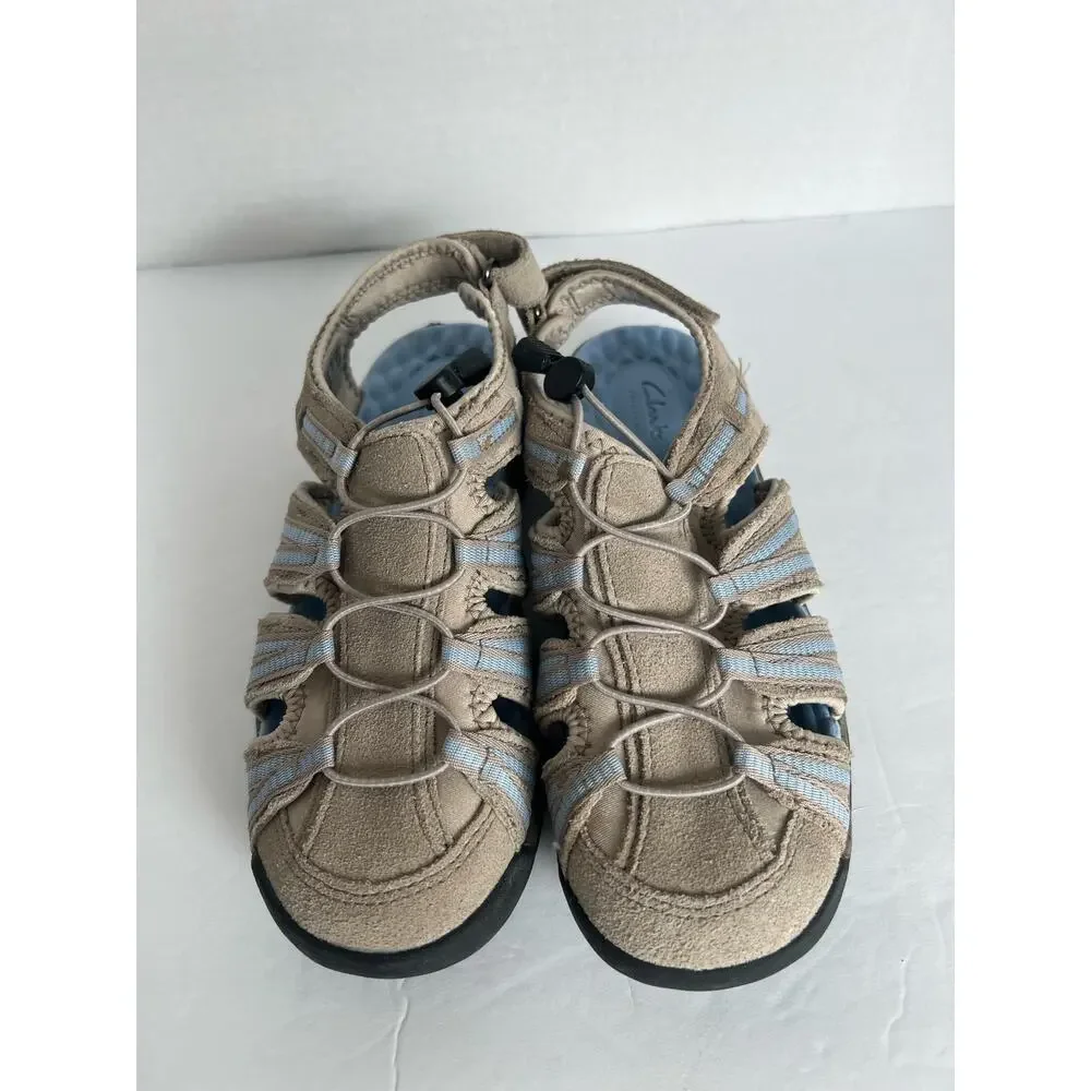 Clarks gently preloved